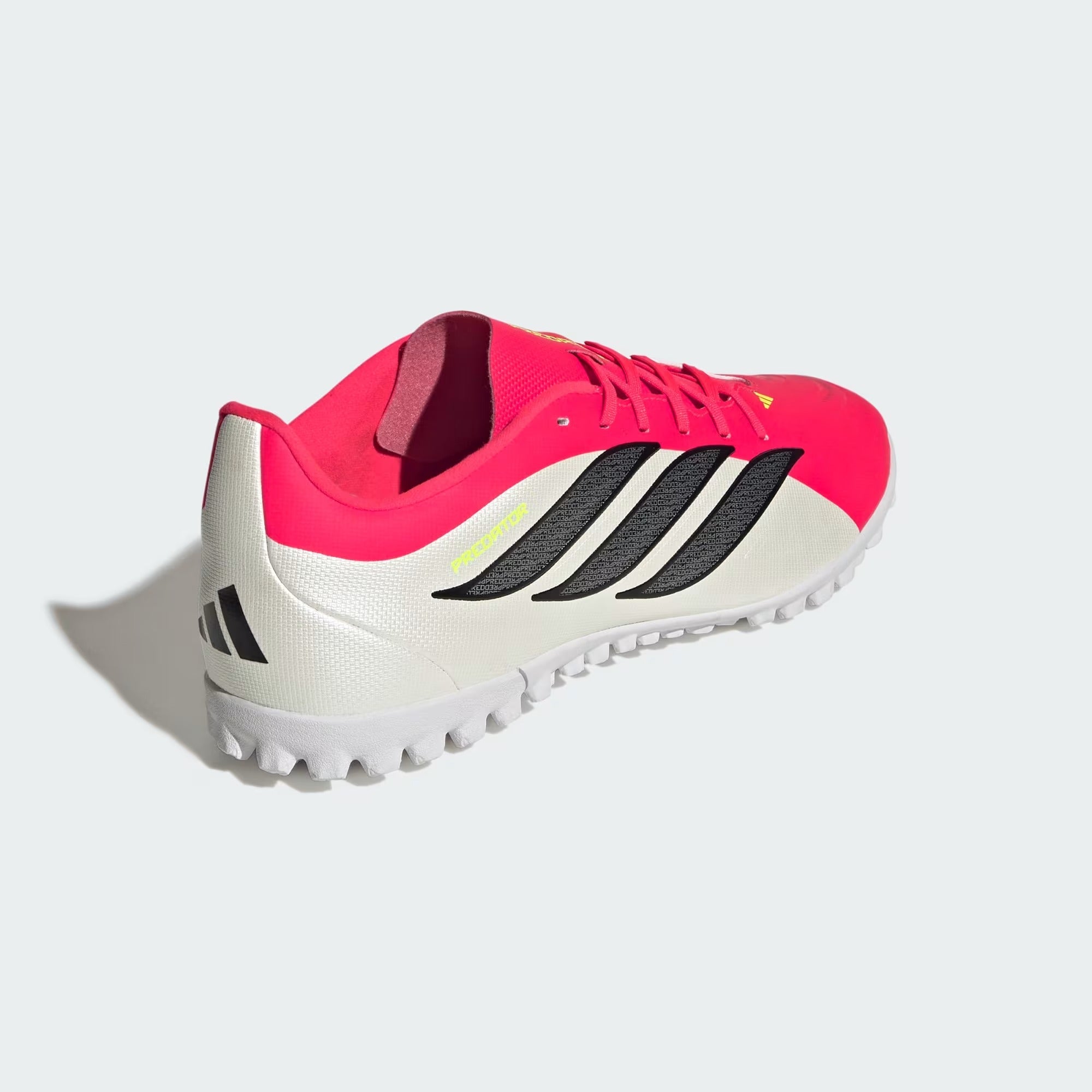 Botines Predator para Pasto Artificial - Imagen 4
